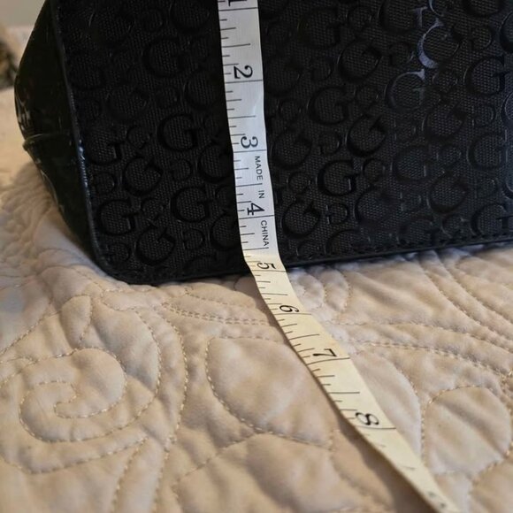 Guess monogram black bag with matching wristlet - Picture 8 of 8